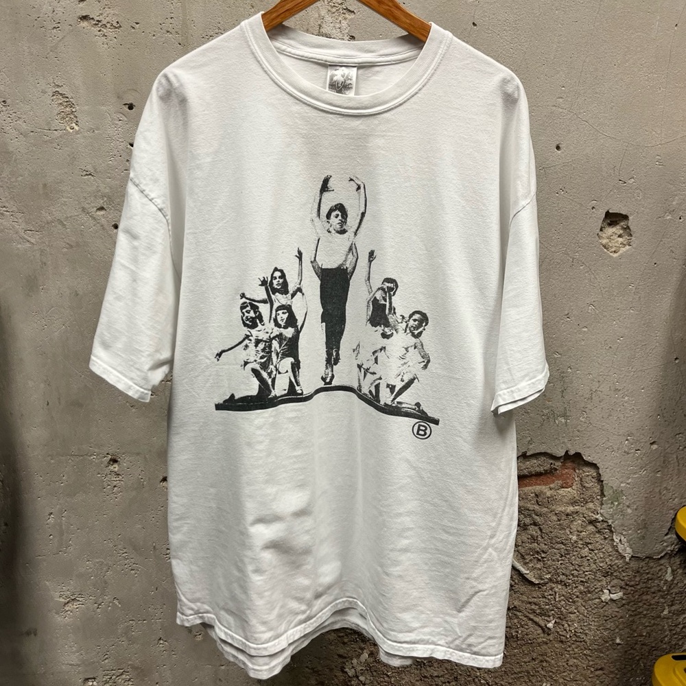 Basketcase Ballerina White Designer Zachary Kinninger Graphic T-Shirt XXL 2XL